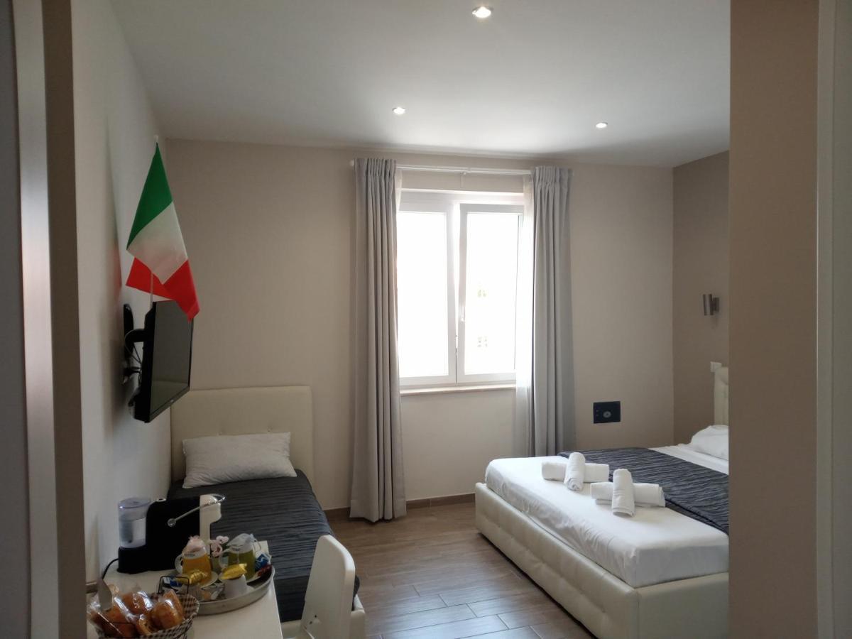 B&B Purple Italy Ф'юмічіно Екстер'єр фото