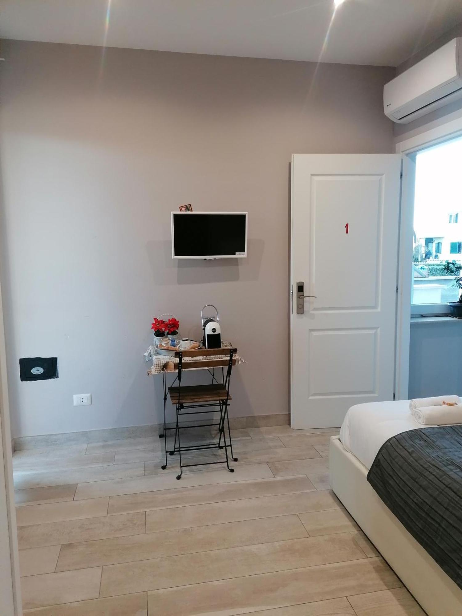 B&B Purple Italy Ф'юмічіно Номер фото